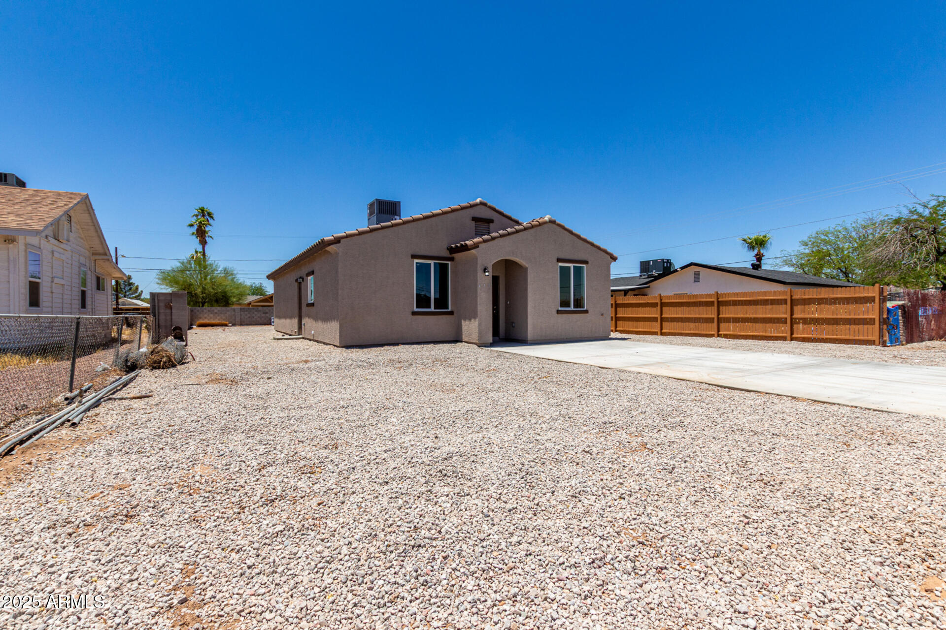 415 N COOLIDGE Avenue