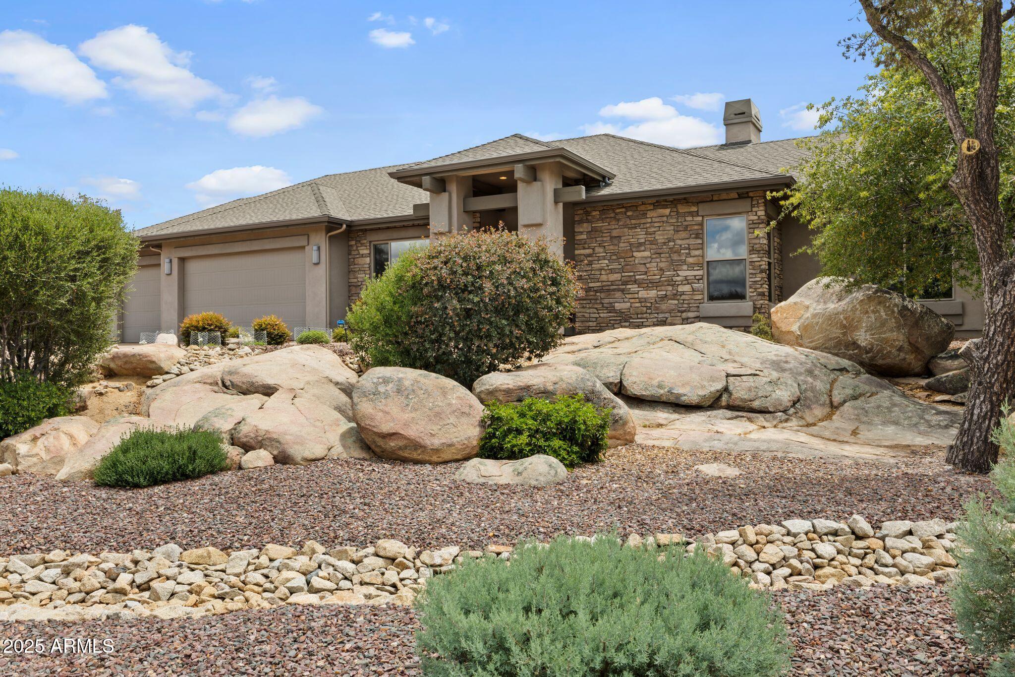 1385 Ridgewood Drive