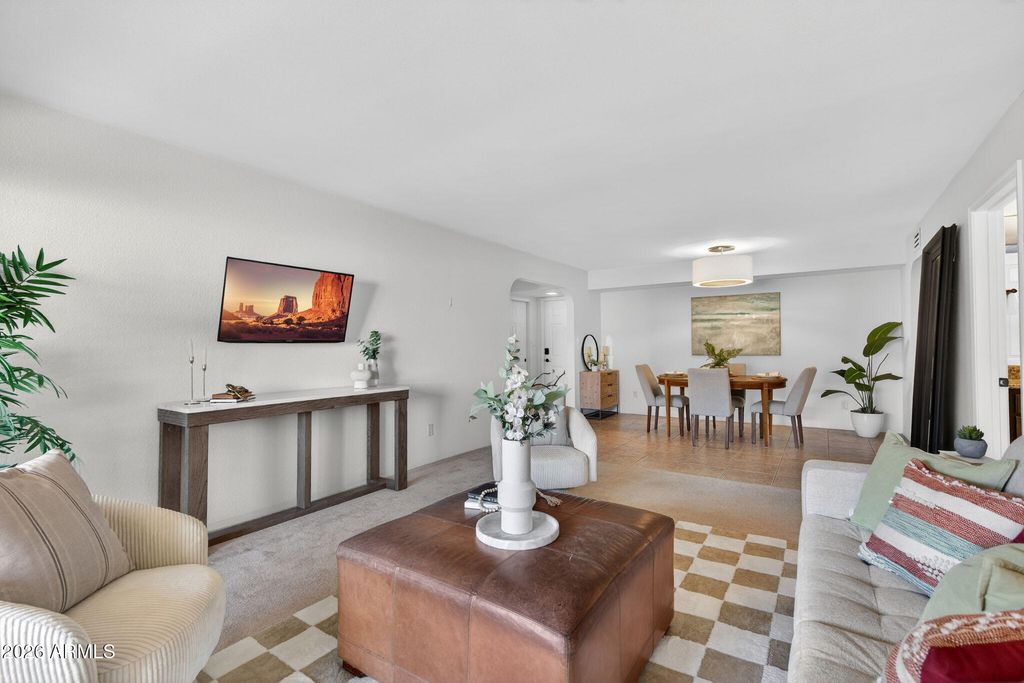 Photo of 8500 E Indian School Road #233, Scottsdale, AZ 85251 (MLS # 7001391)