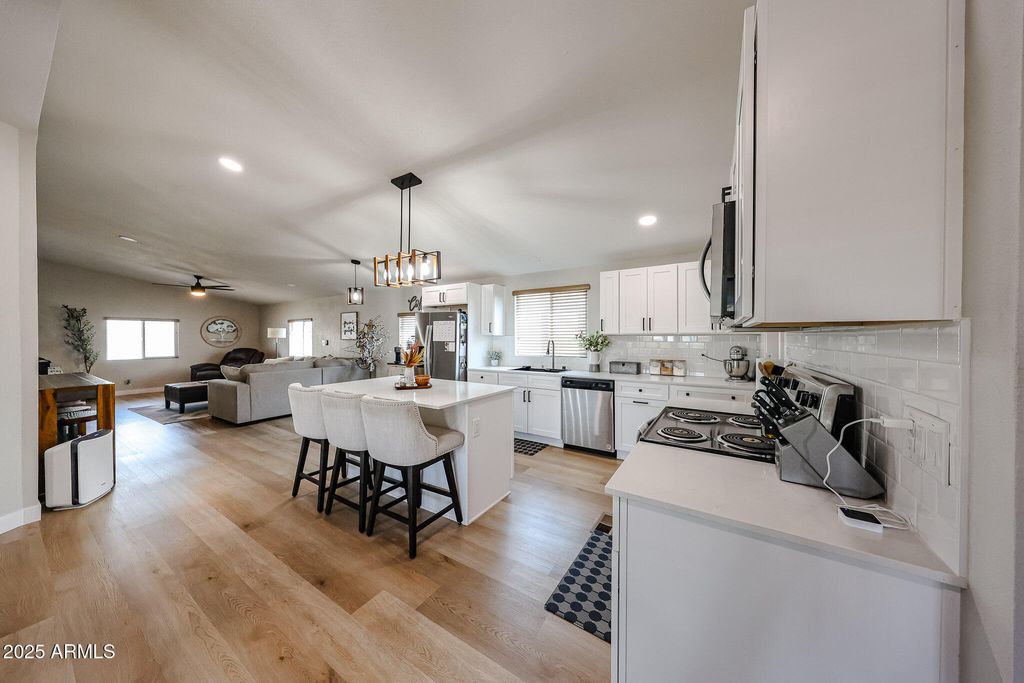 Photo of 2401 W Southern Avenue #311, Tempe, AZ 85282 (MLS # 6904673)