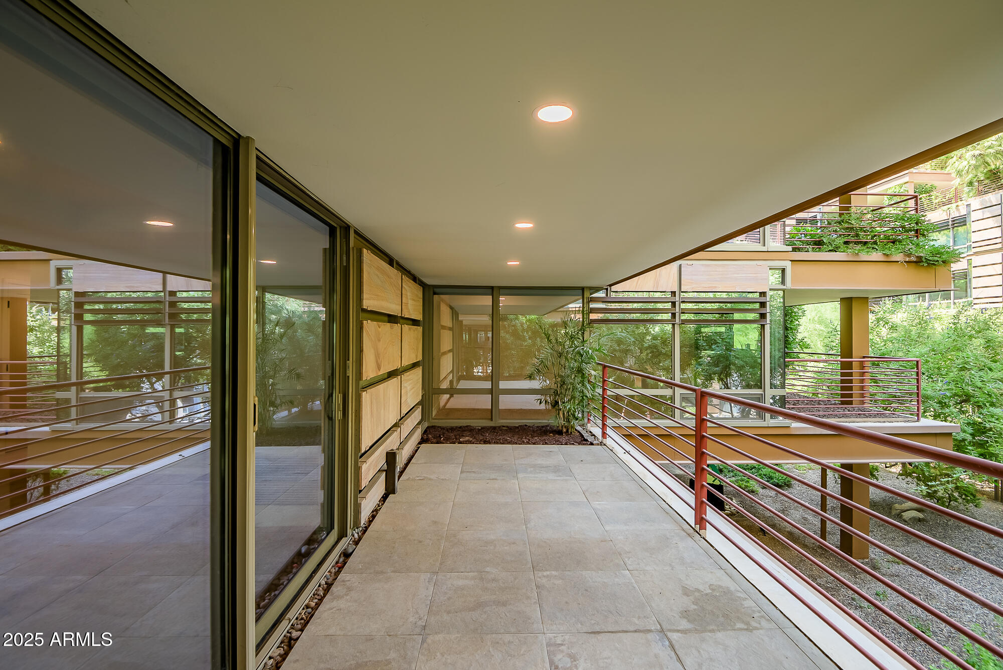 7157 E RANCHO VISTA Drive 2007