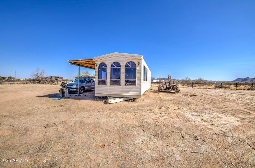 Photo of 0 W Ventada Road #-, Maricopa, AZ 85139 (MLS # 6883046)