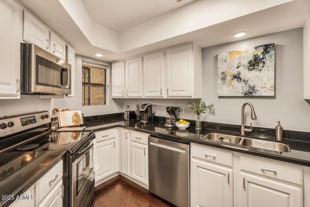 Photo of 7755 E Thomas Road #19, Scottsdale, AZ 85251 (MLS # 6946588)