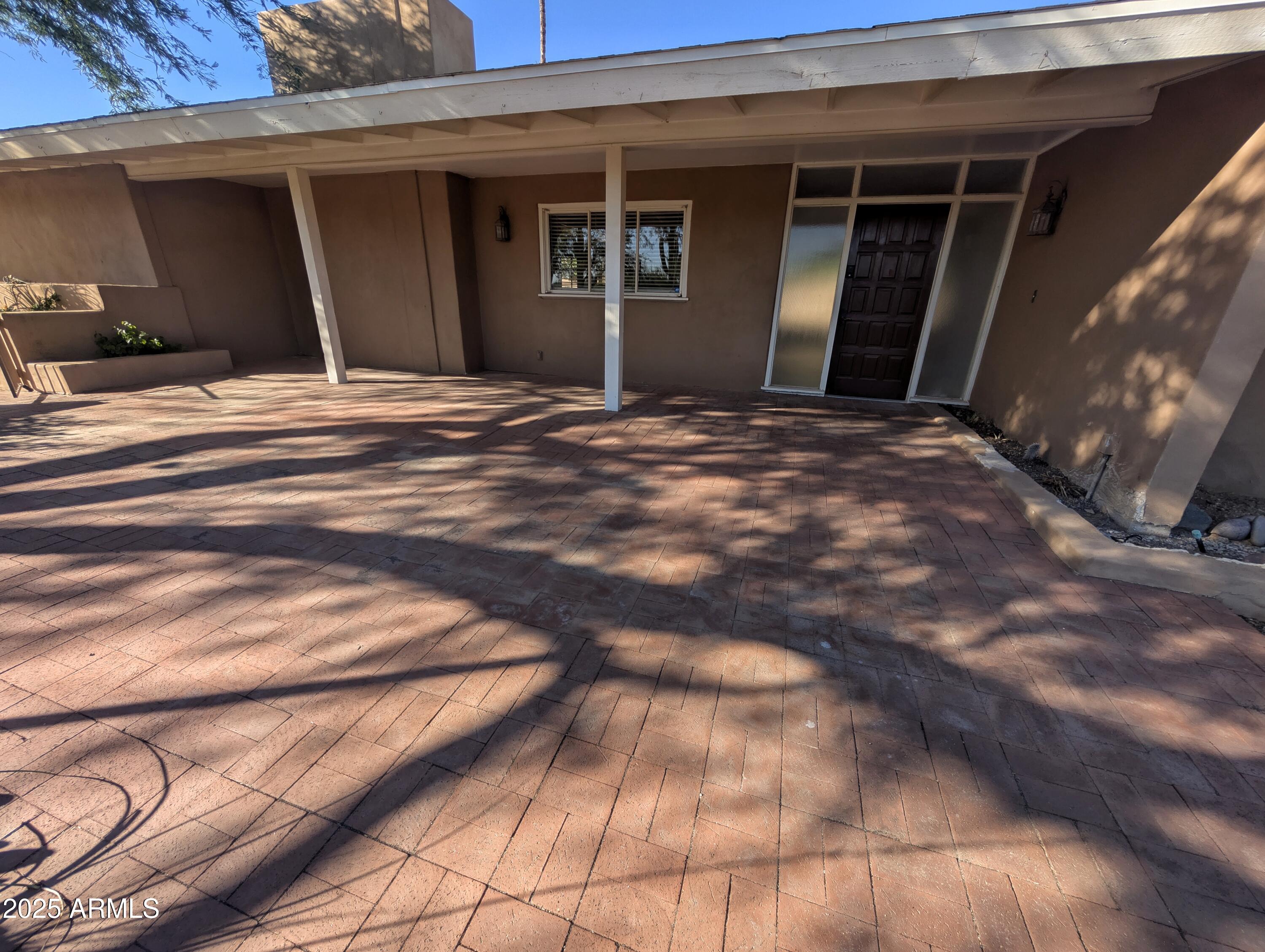 4002 E MCDONALD Drive