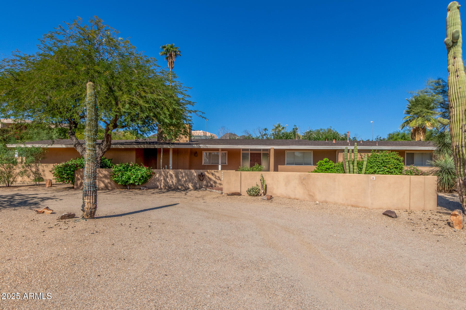 4002 E MCDONALD Drive