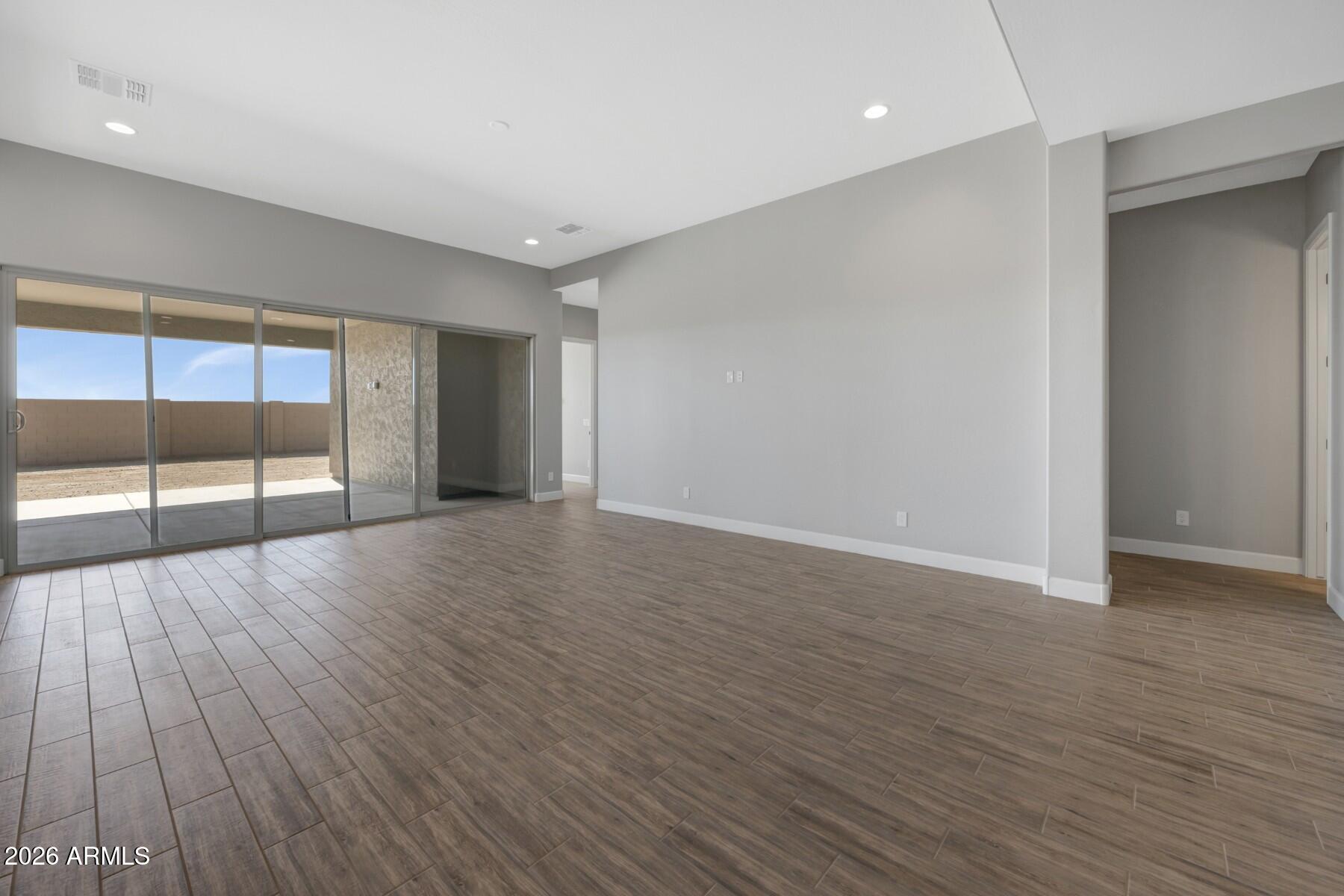 18921 W LAWRENCE Road