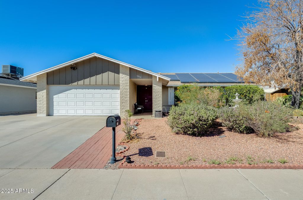 Photo of 5352 W Port Au Prince Lane, Glendale, AZ 85306 (MLS # 6922067)