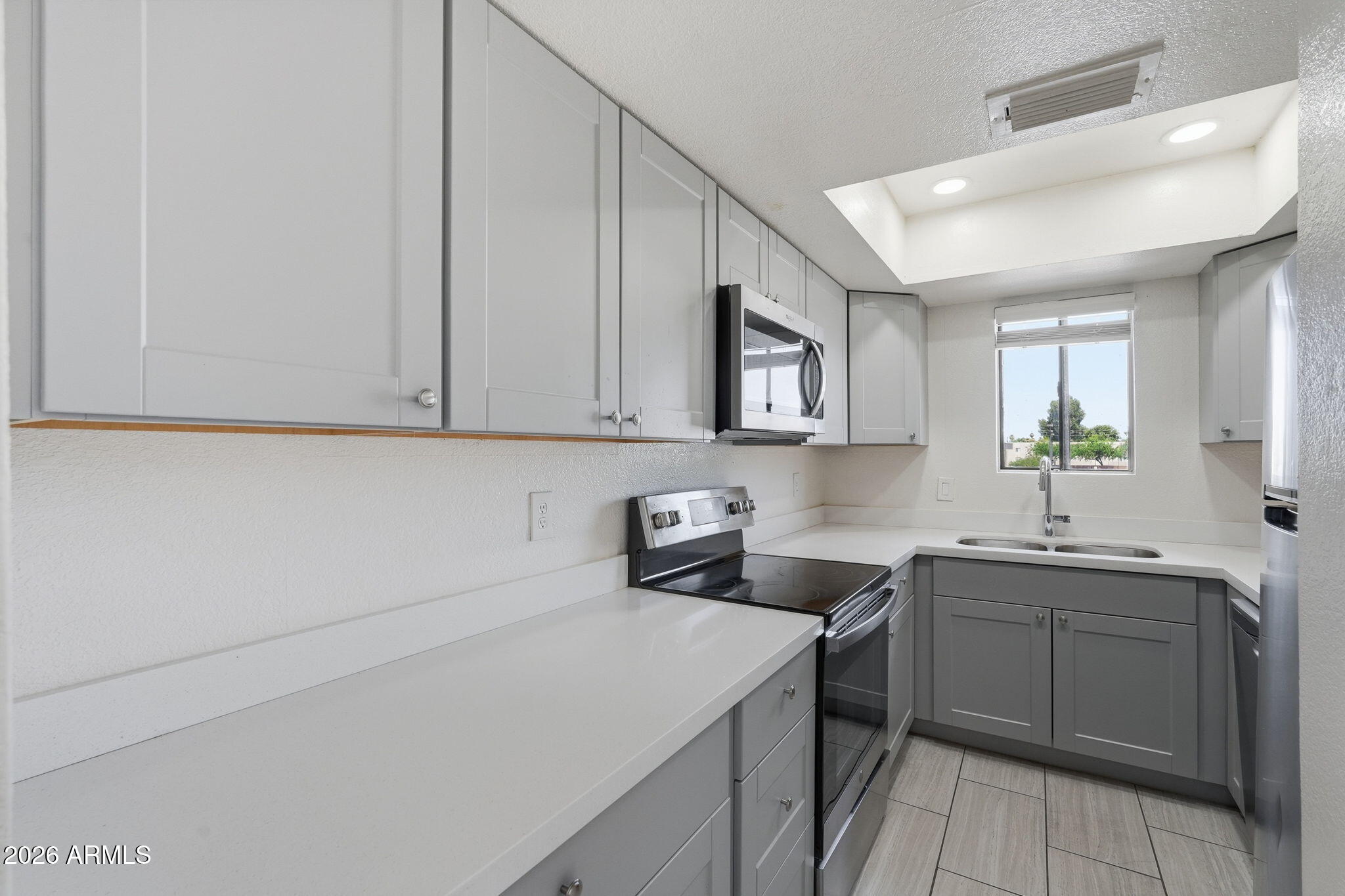 1215 E LEMON Street 217