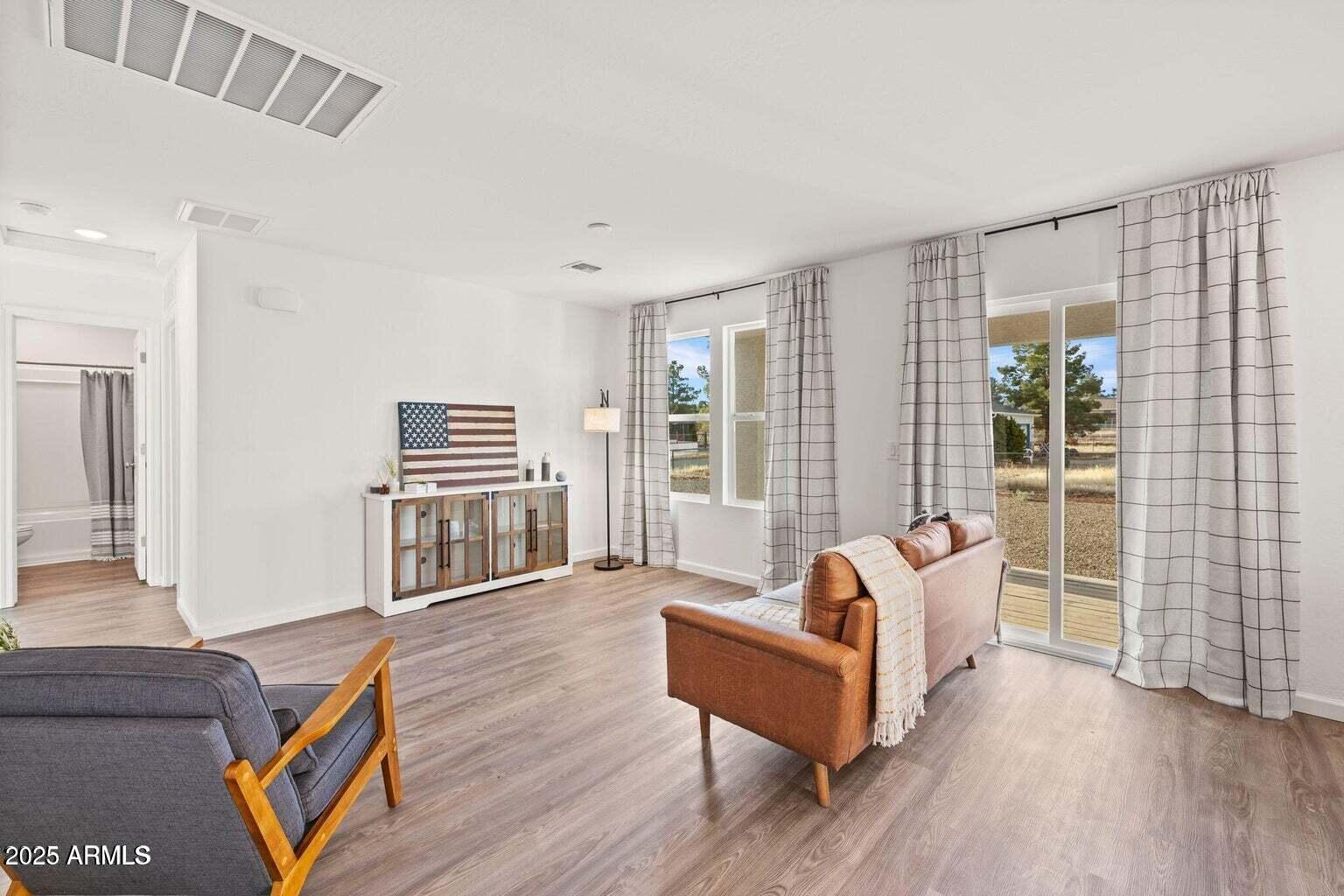 20050 E LAKESIDE Road