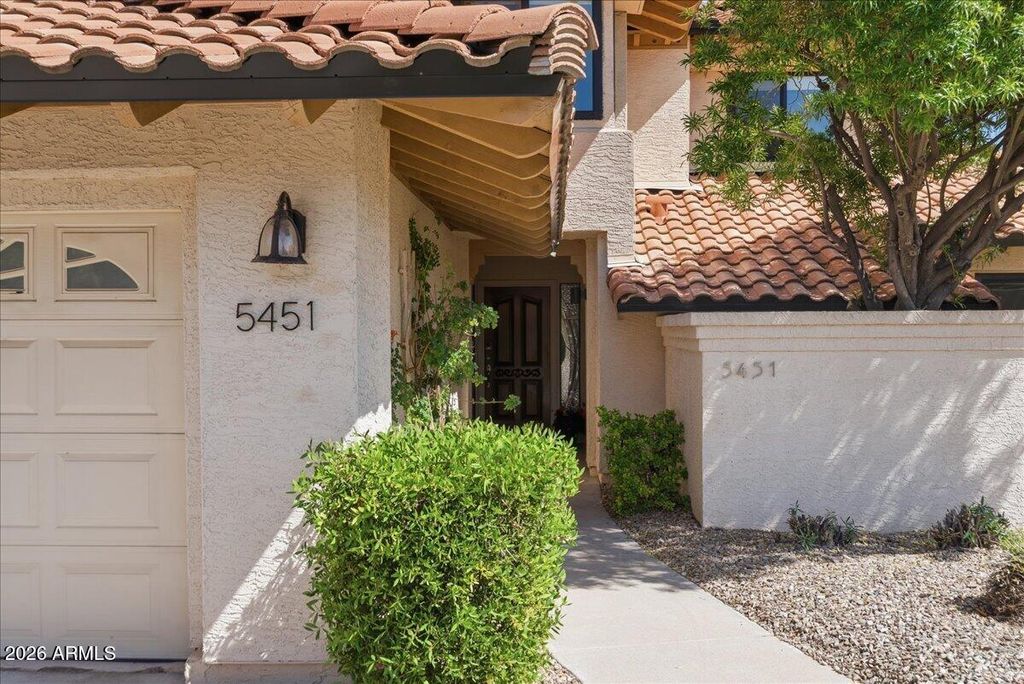 Photo of 5451 E Piping Rock Road, Scottsdale, AZ 85254 (MLS # 7000685)