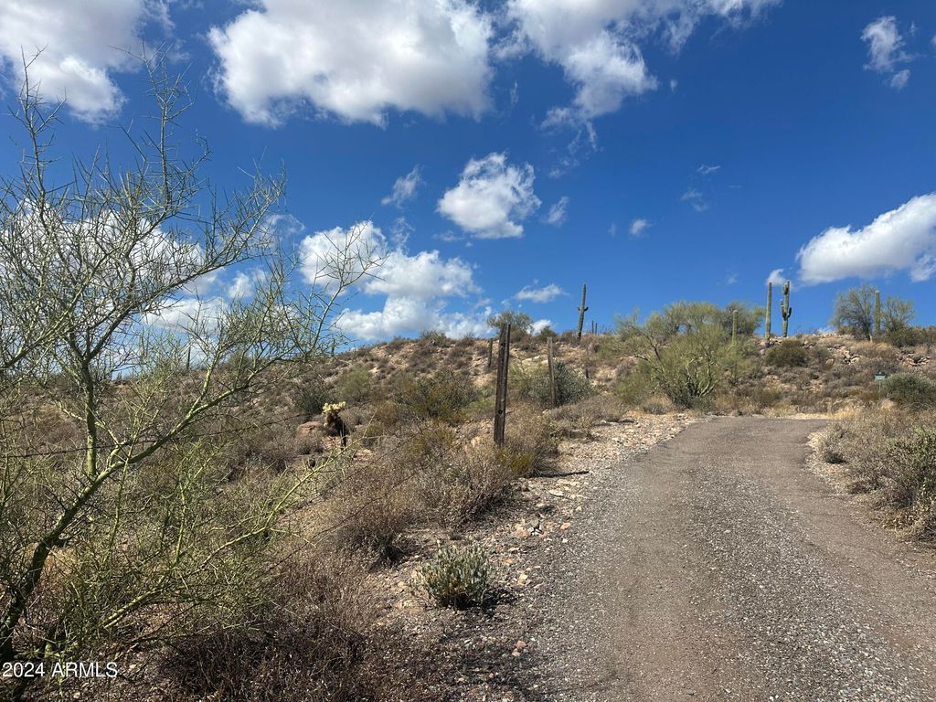 Photo of 3353 W Roughrider 5 Ac Road #-, New River, AZ 85087 (MLS # 6758652)