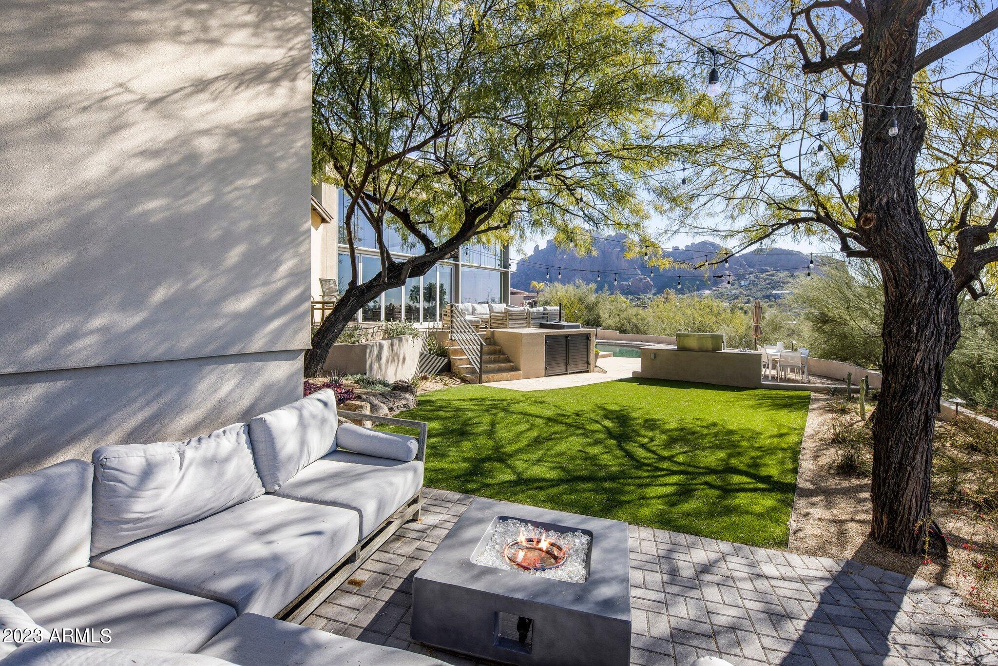 CAMELBACK FOOTHILLS - Residential