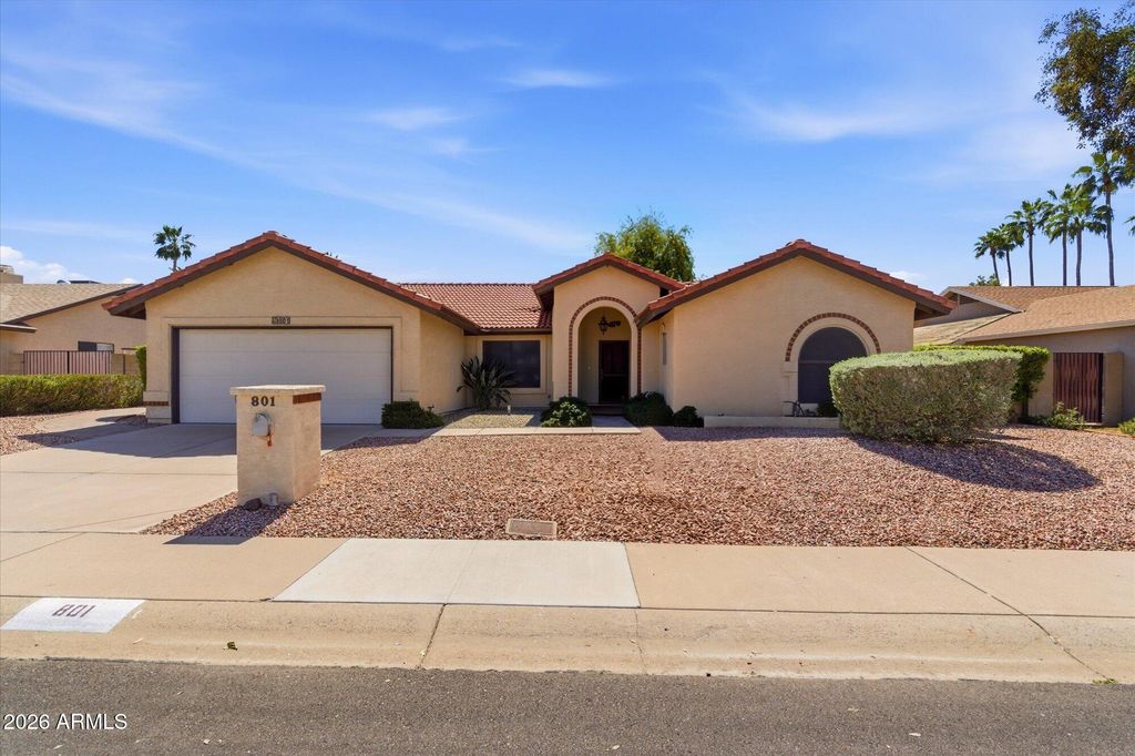 Photo of 801 E Aire Libre Avenue, Phoenix, AZ 85022 (MLS # 7000347)