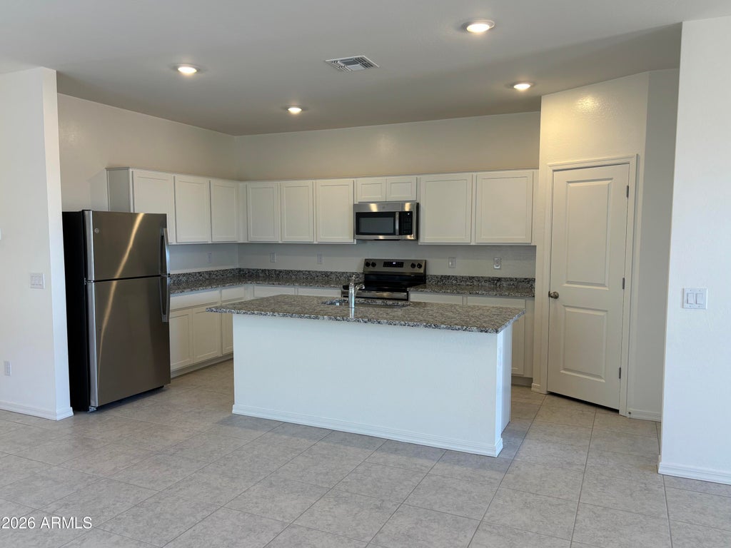 Photo of 5753 E Hornblende Way, San Tan Valley, AZ 85144 (MLS # 7036361)