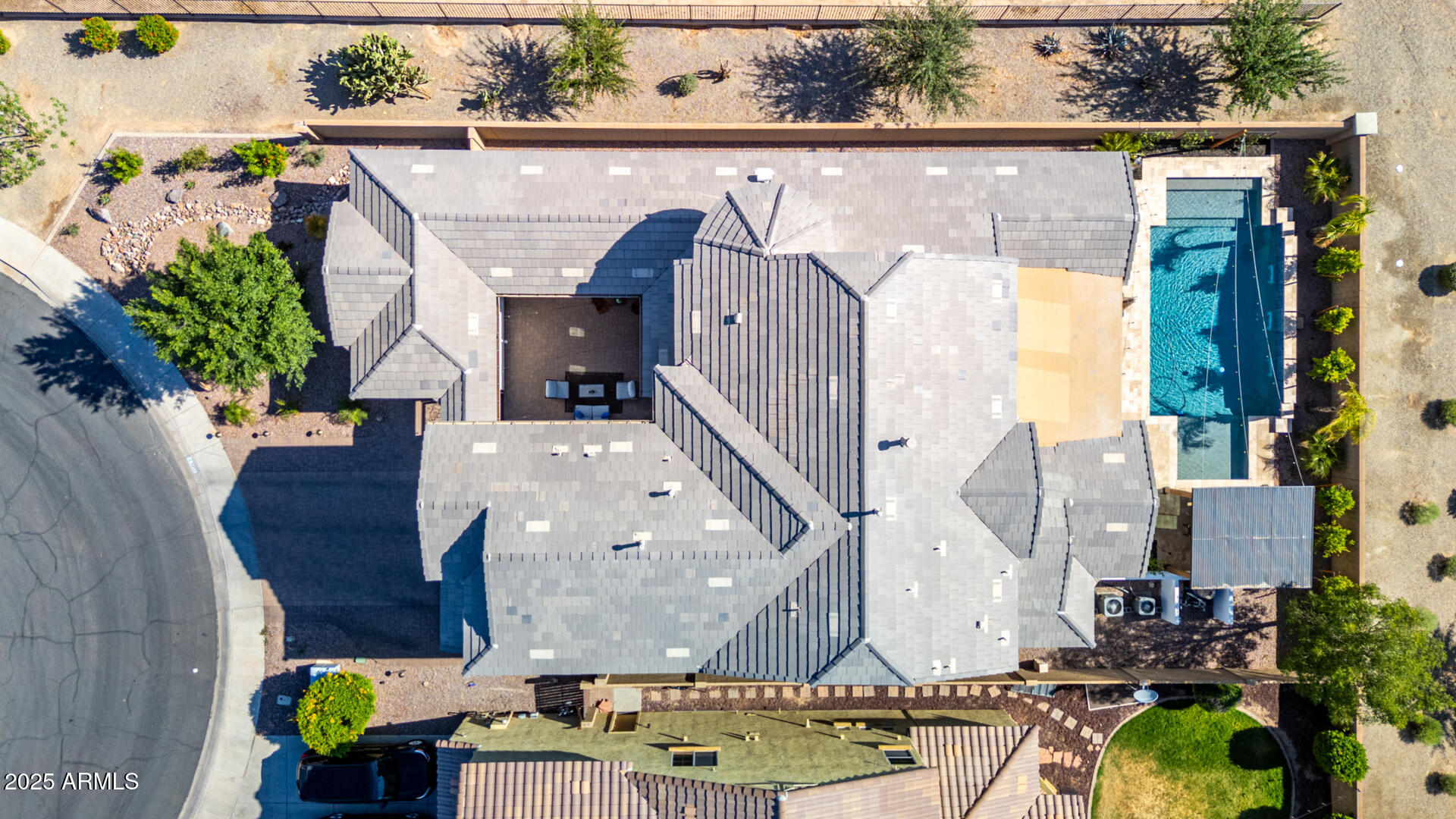 5212 S SETON Court