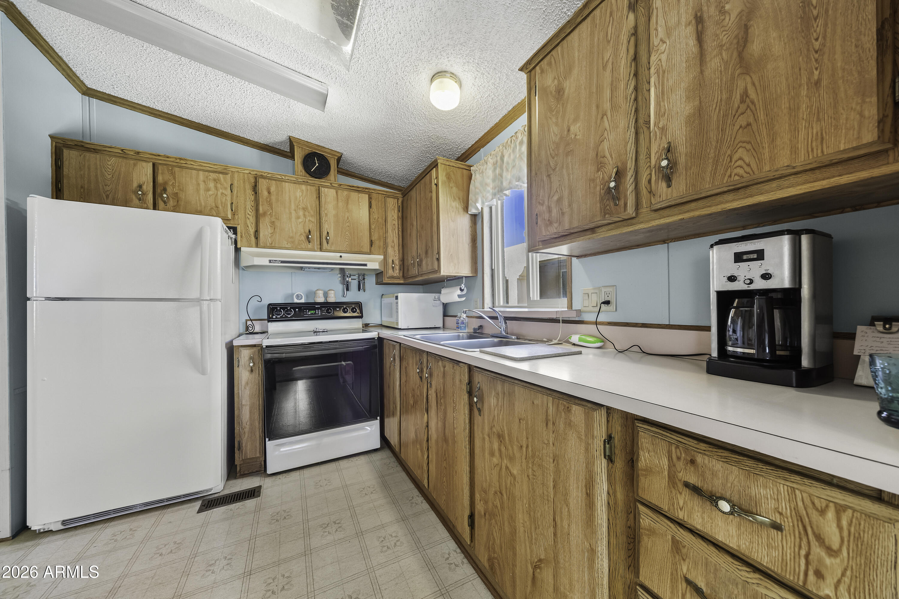 17200 W BELL Road 1546