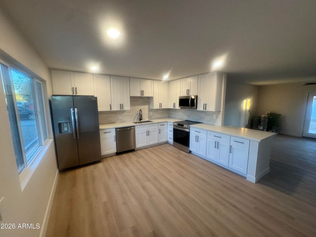 Photo of 3337 W Ocotillo Road, Phoenix, AZ 85017 (MLS # 6976517)