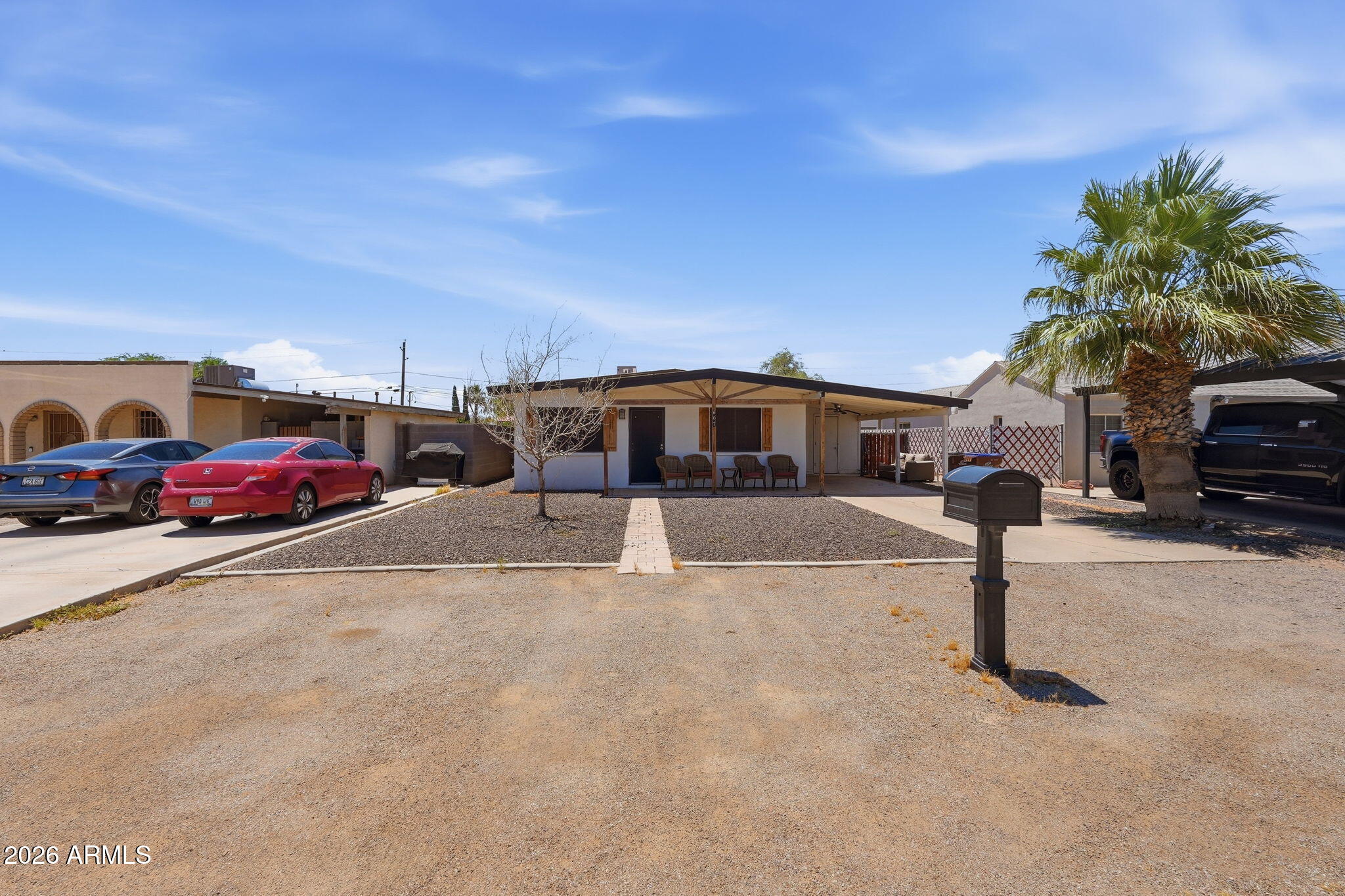 607 W ROOSEVELT Avenue