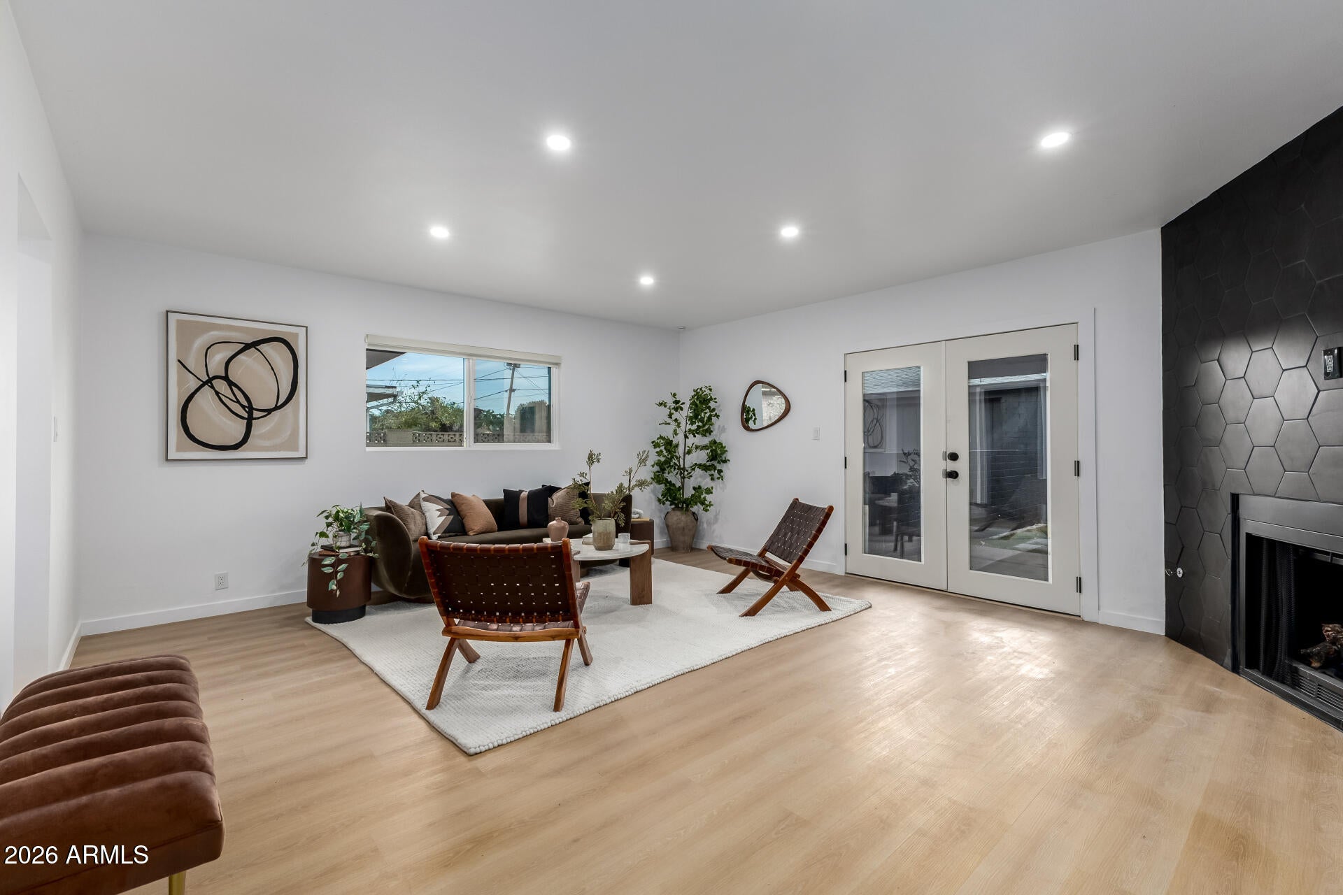 3321 N 17TH Drive