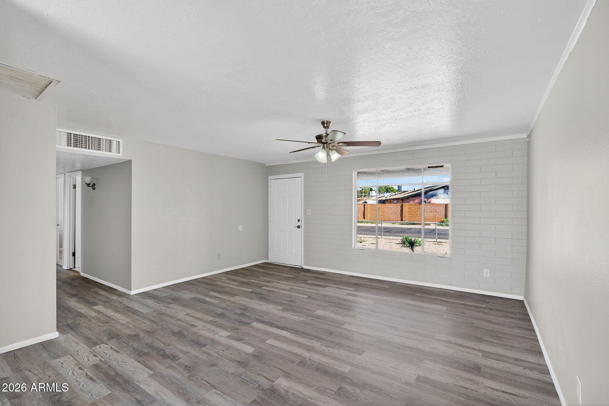 5505 W WHITTON Avenue