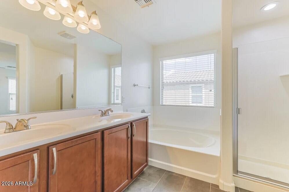 1375 S MOCCASIN Trail