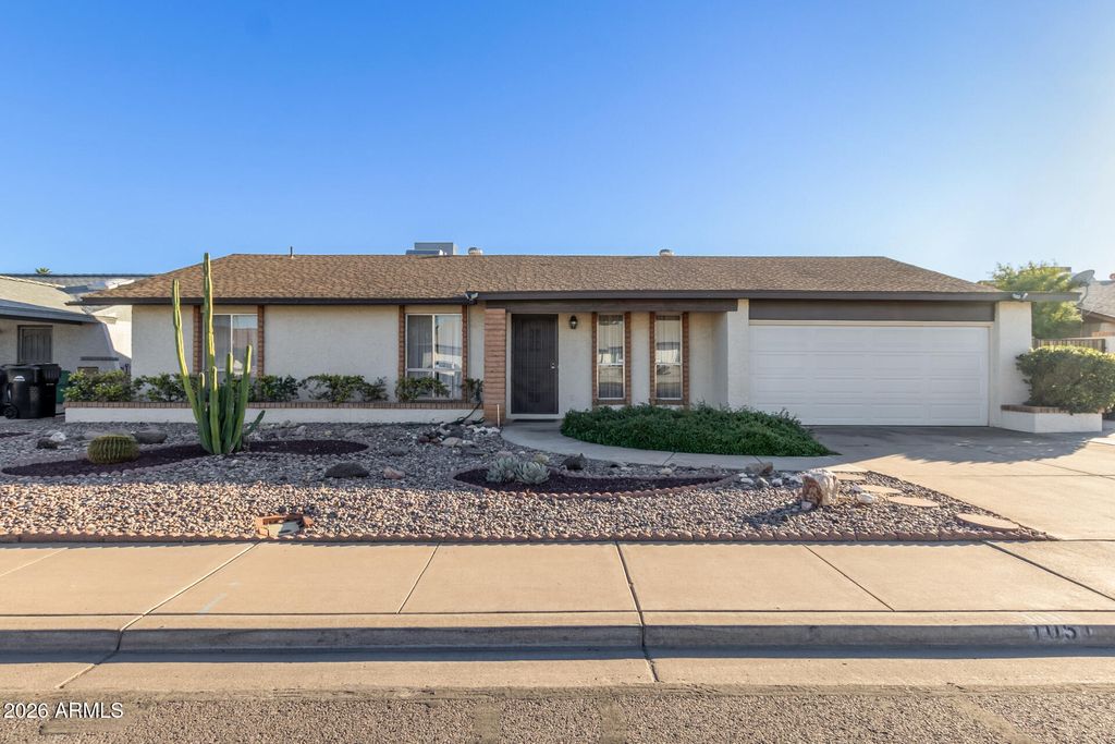 Photo of 1051 E Glade Avenue, Mesa, AZ 85204 (MLS # 6975822)
