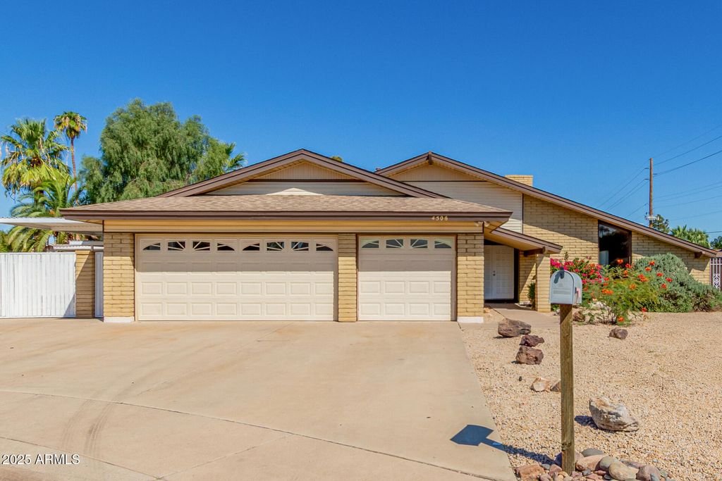 Photo of 4506 W Kaler Circle, Glendale, AZ 85301 (MLS # 6924725)