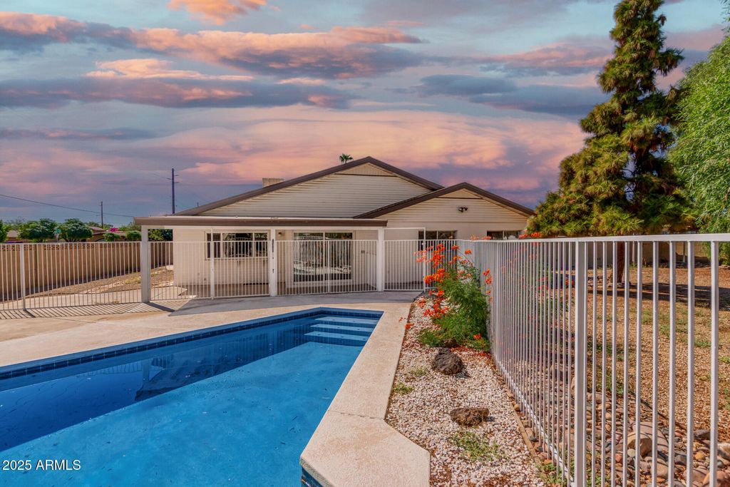 Photo of 4506 W Kaler Circle, Glendale, AZ 85301 (MLS # 6924725)