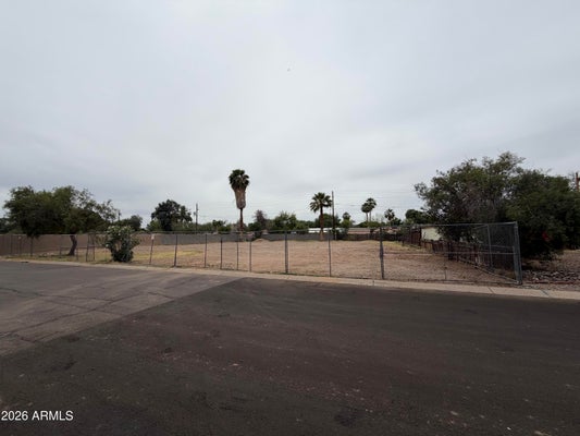 7132 N 26TH AVE # 1, PHOENIX, AZ 85051 - Image 9f018c3ac886568740311ba4e4a8d43e/1748406113