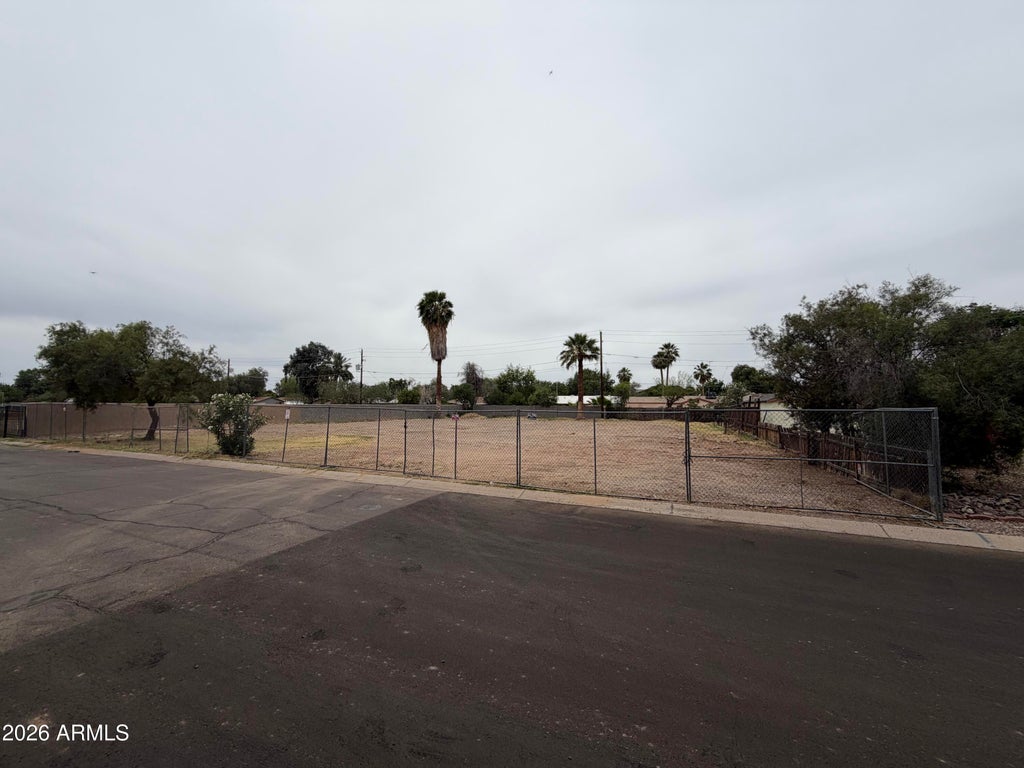 Photo of 7132 N 26th Avenue #1, Phoenix, AZ 85051 (MLS # 7083811)