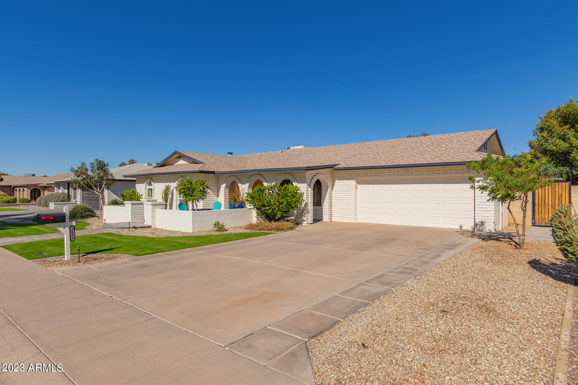 2032 E PEGASUS Drive
