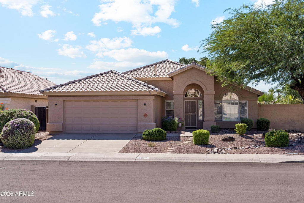 Photo of 6637 W Crest Lane, Glendale, AZ 85310 (MLS # 7094213)