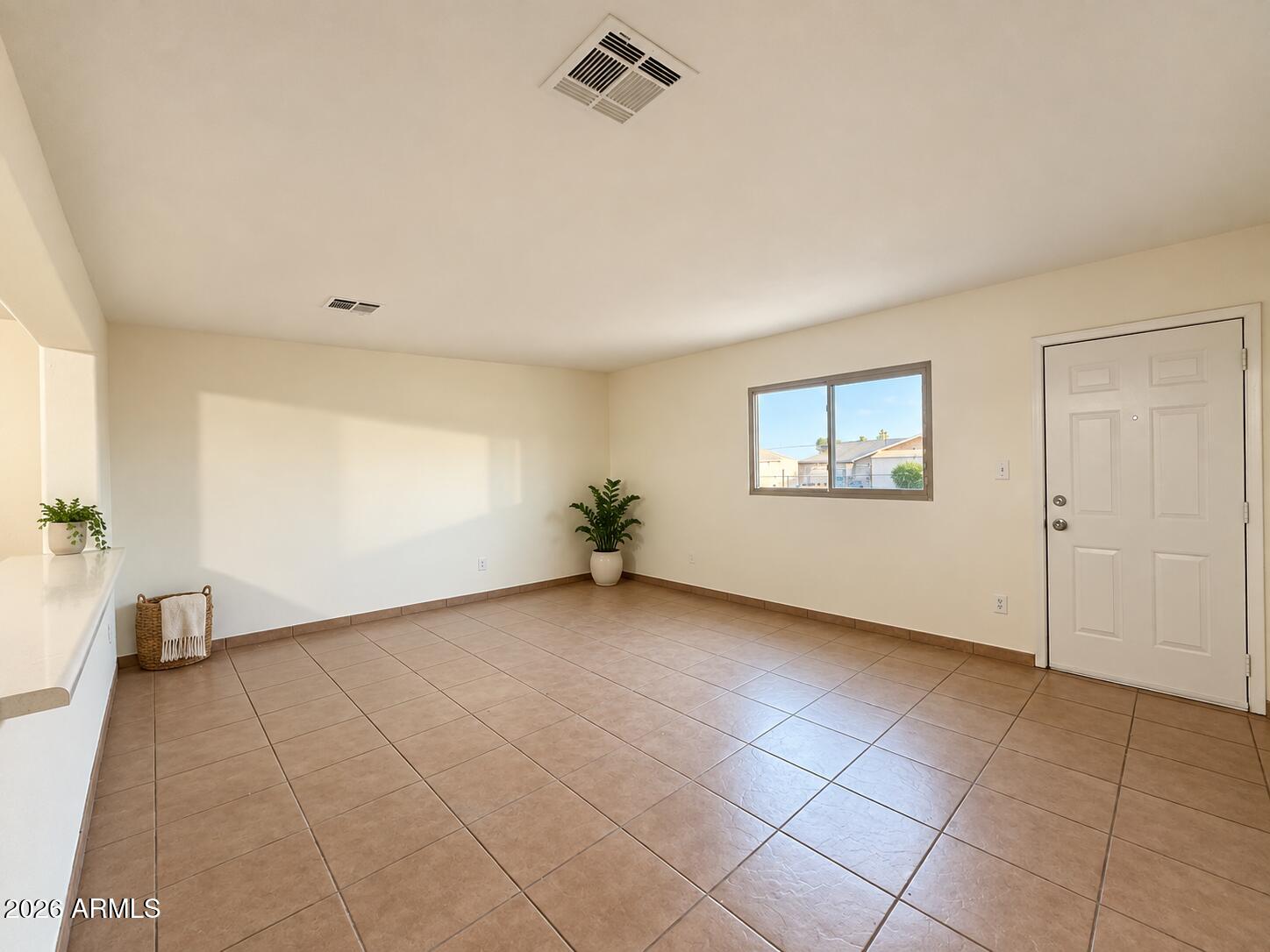 573 S OCOTILLO Drive