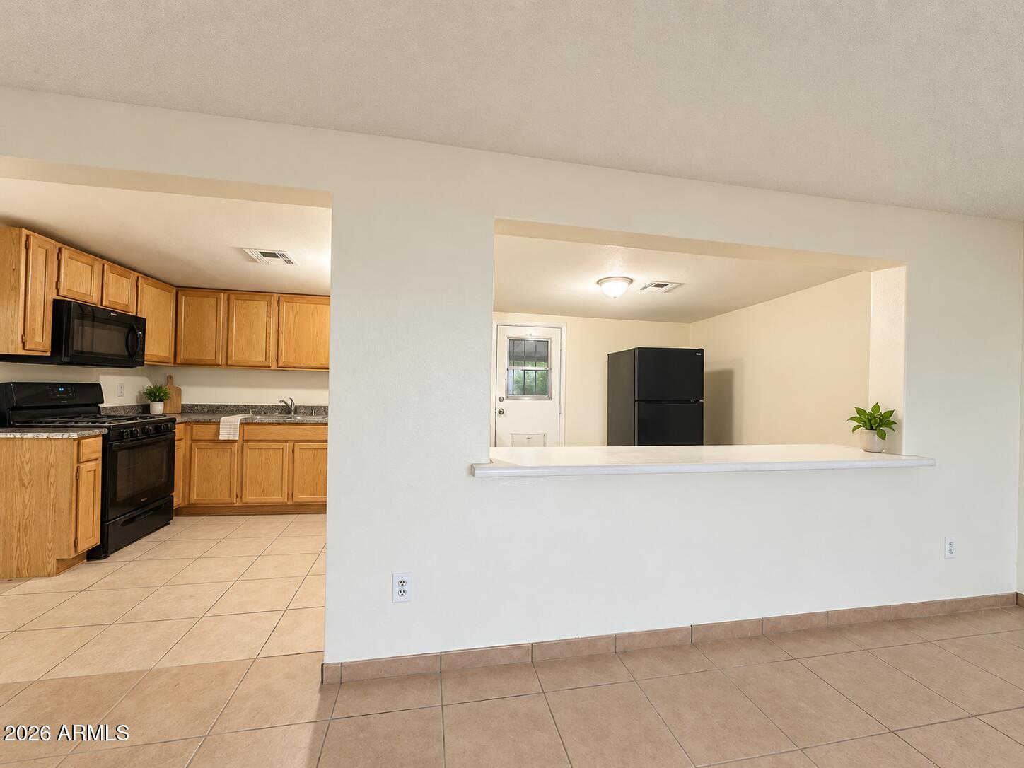 573 S OCOTILLO Drive