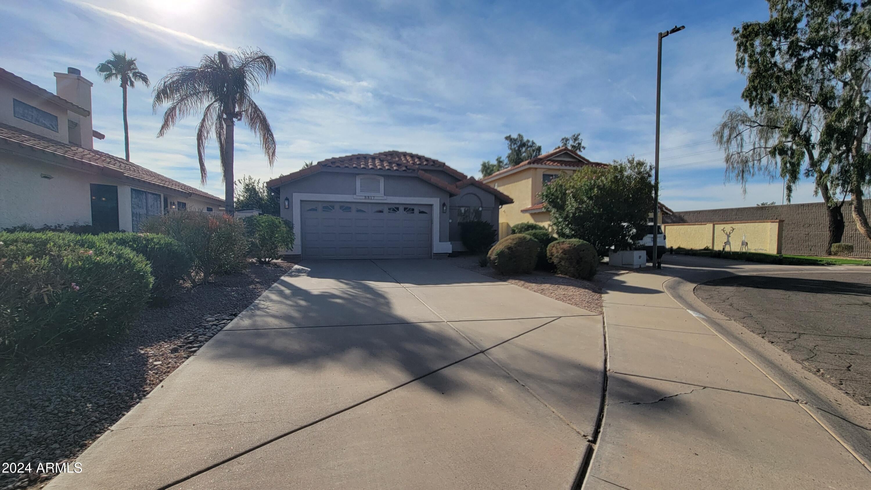 8817 E Dahlia Drive