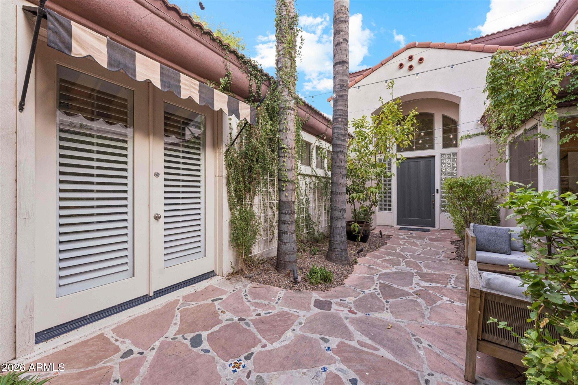 TRIANA - Residential