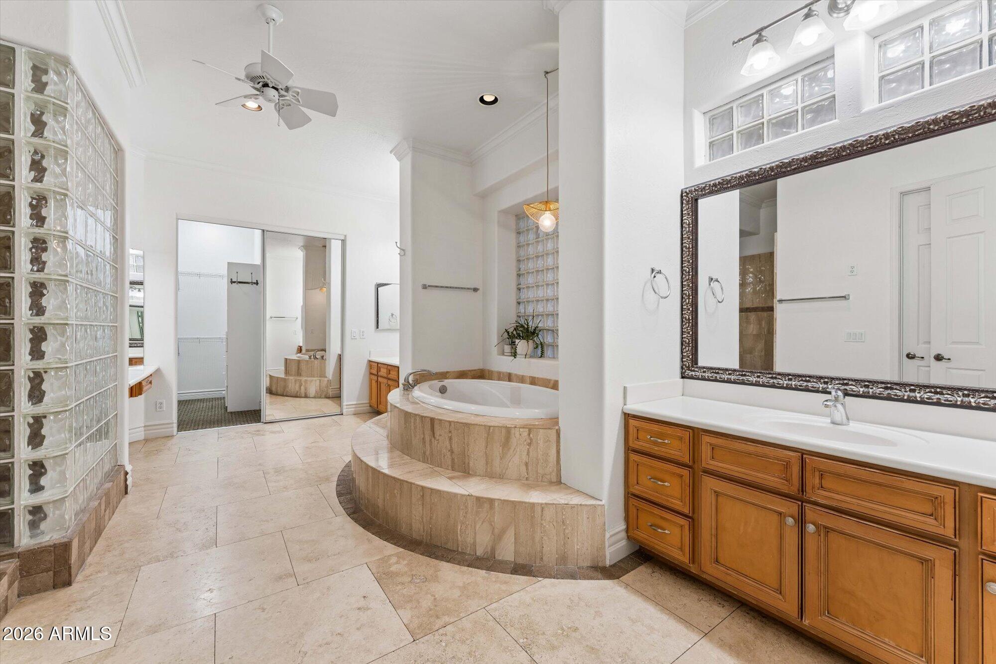 TRIANA - Residential