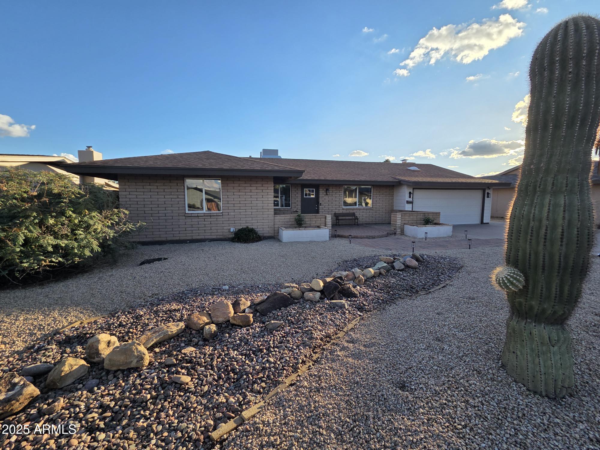 3941 E Cholla Street