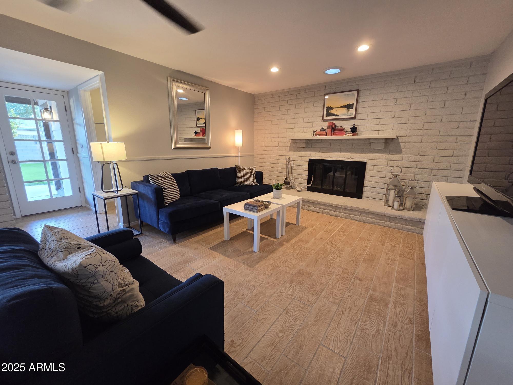 3941 E Cholla Street