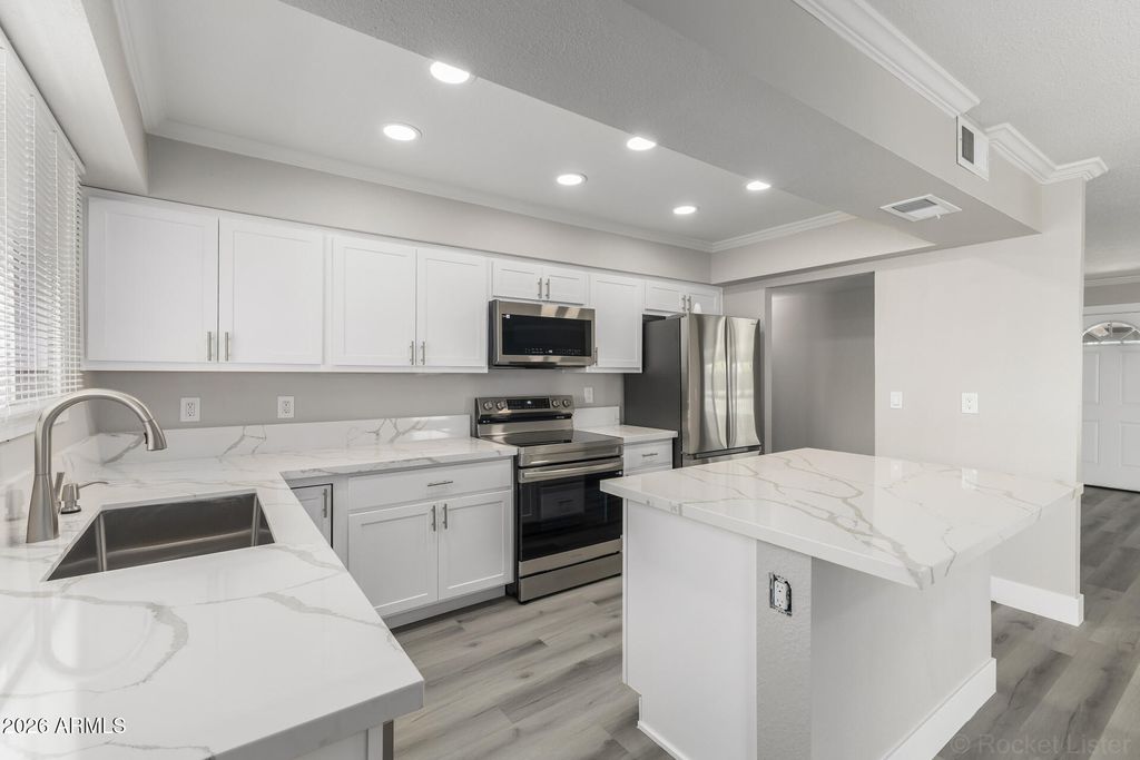 Photo of 7701 W Fairmount Avenue, Phoenix, AZ 85033 (MLS # 6998330)