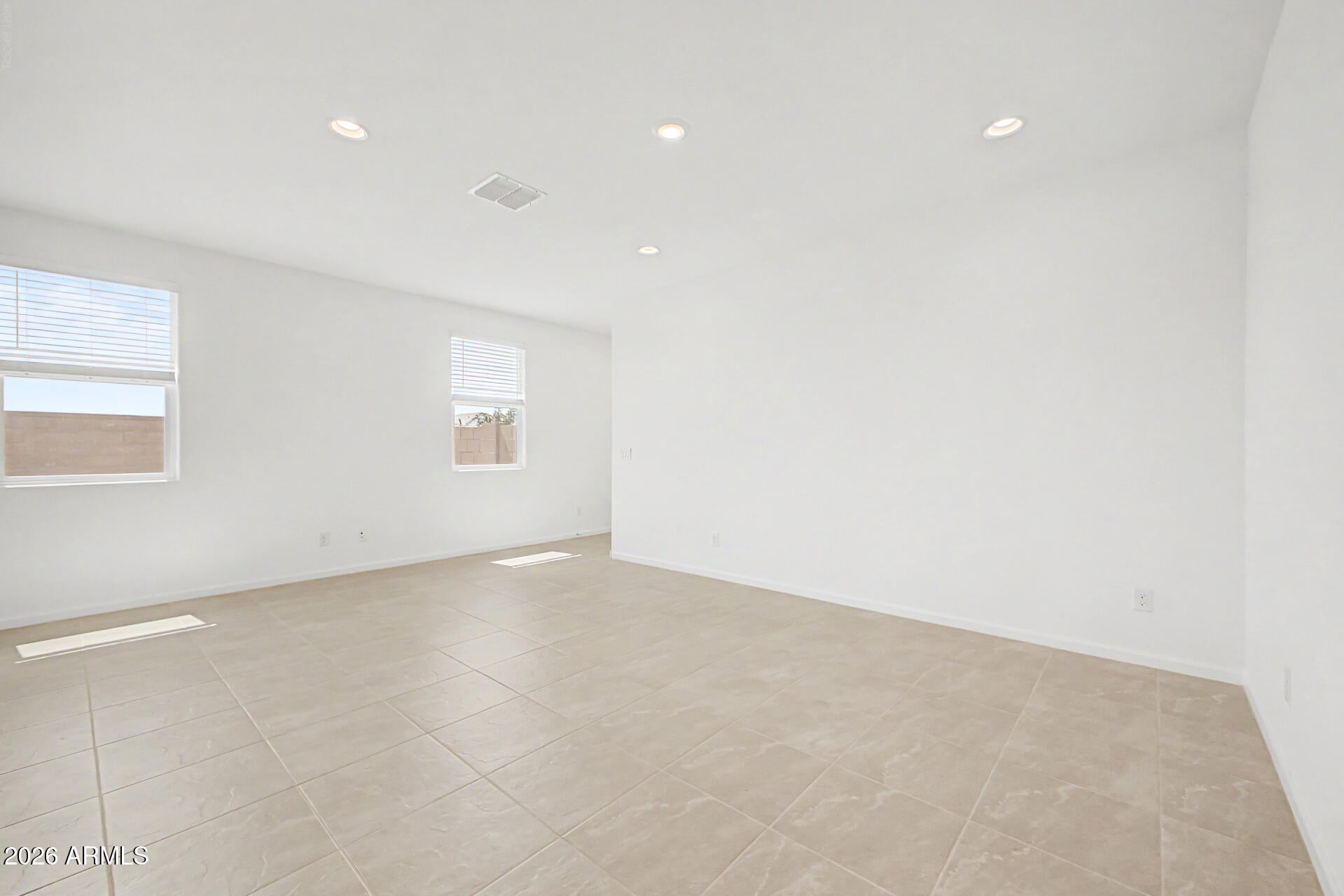 18732 W MAPLEWOOD Drive