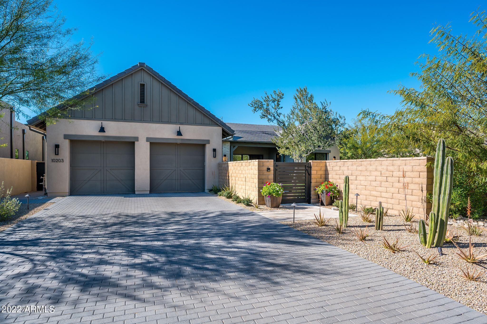 LANES END - Residential