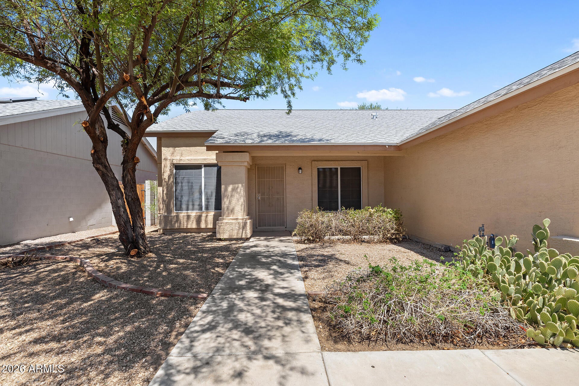 10248 W MEDLOCK Drive