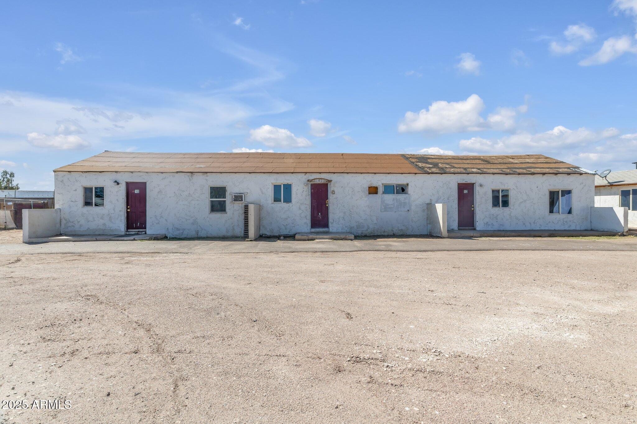 313 W JONES Avenue