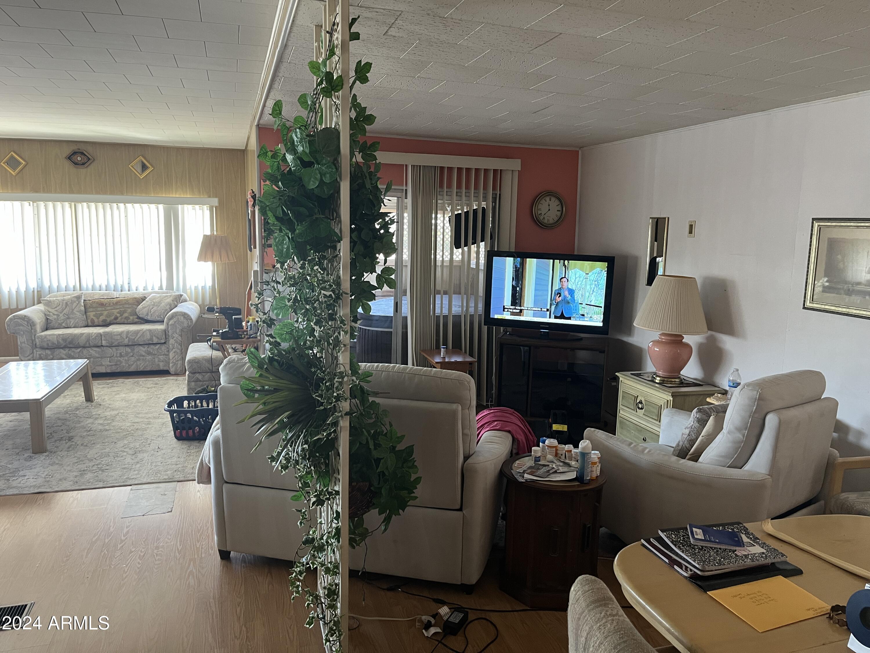 2460 E MAIN Street F2