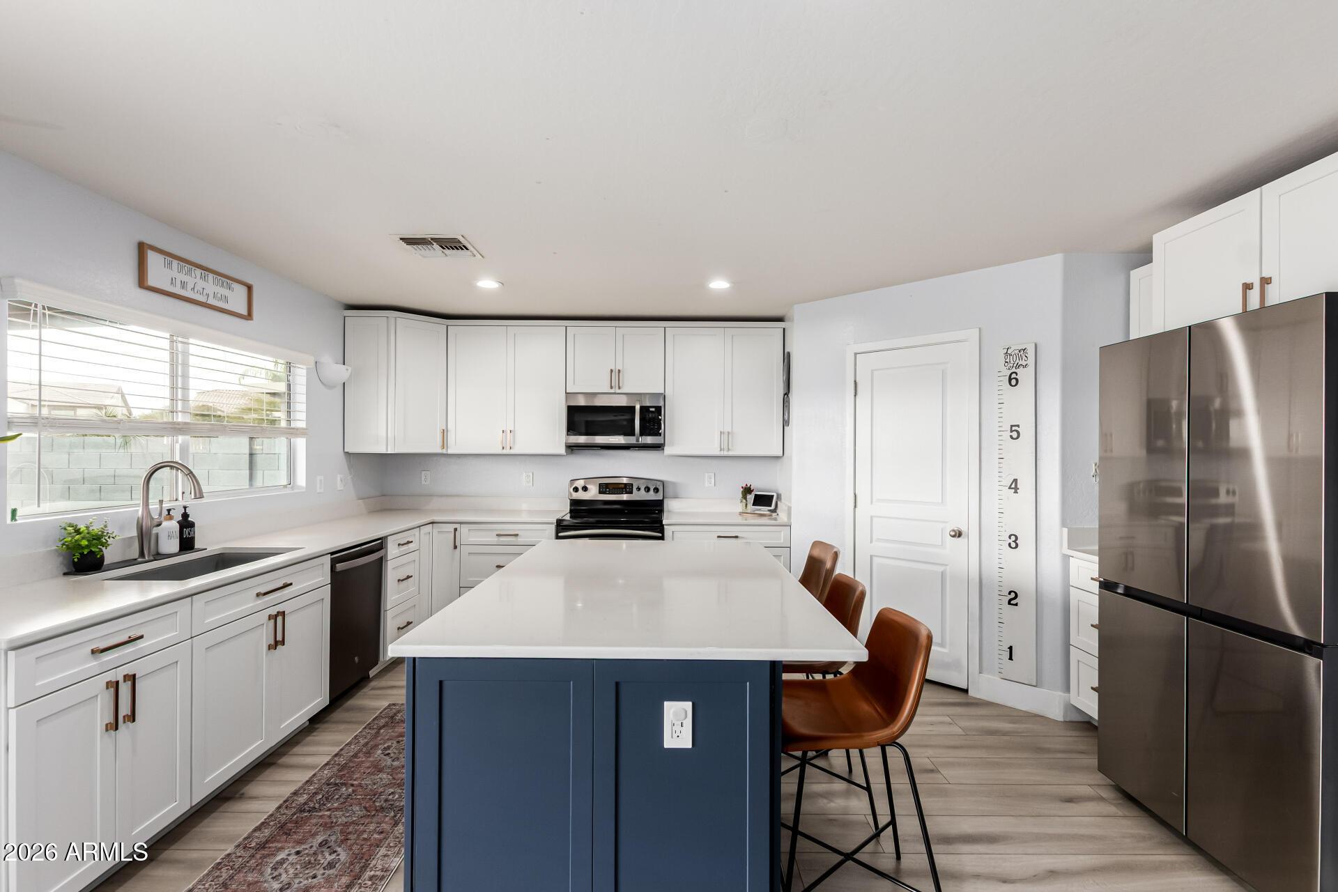 3279 E SILVERBELL Road