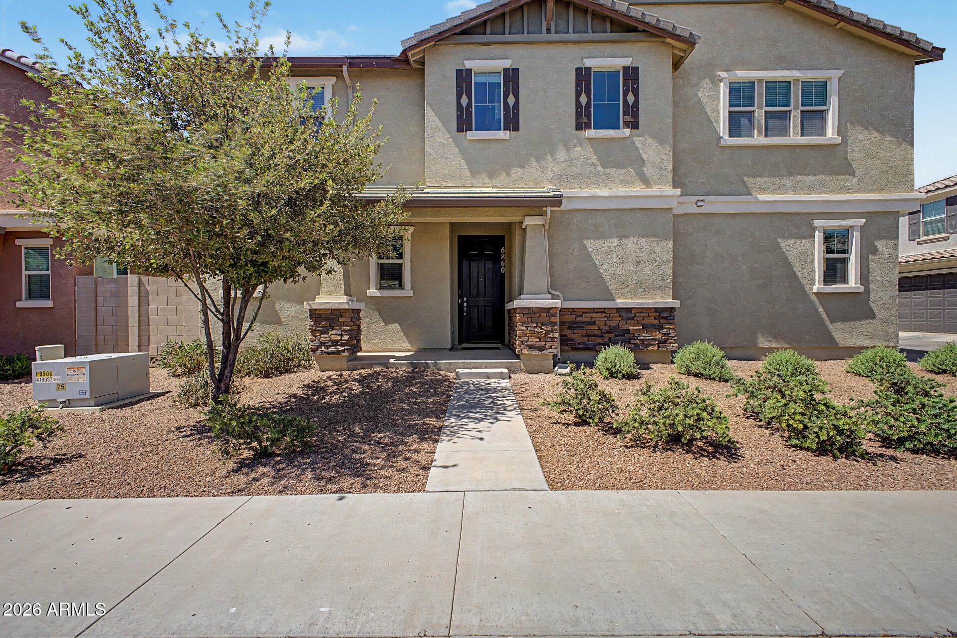 6860 E PERALTA Circle