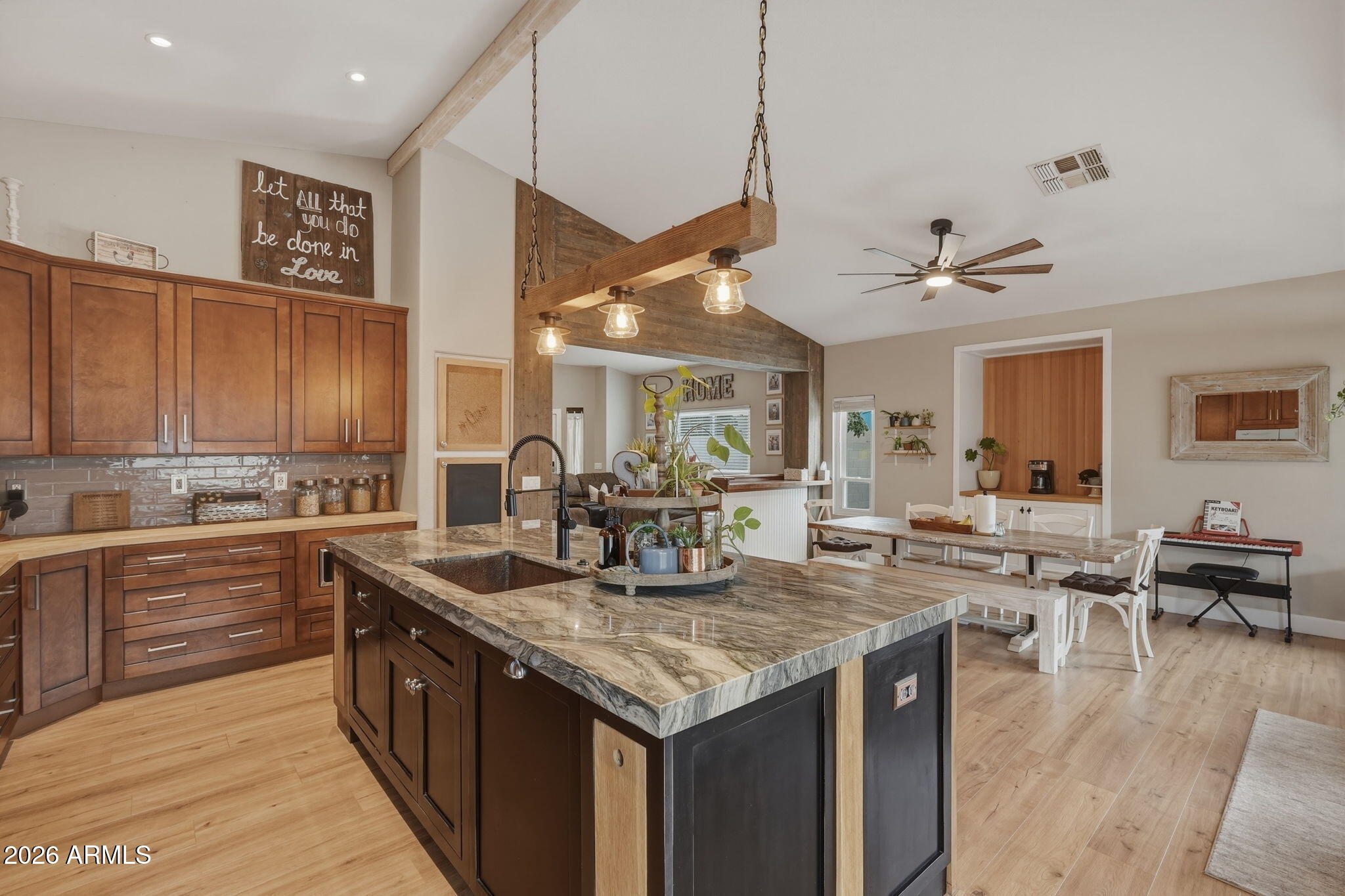 40833 N Mantle Court