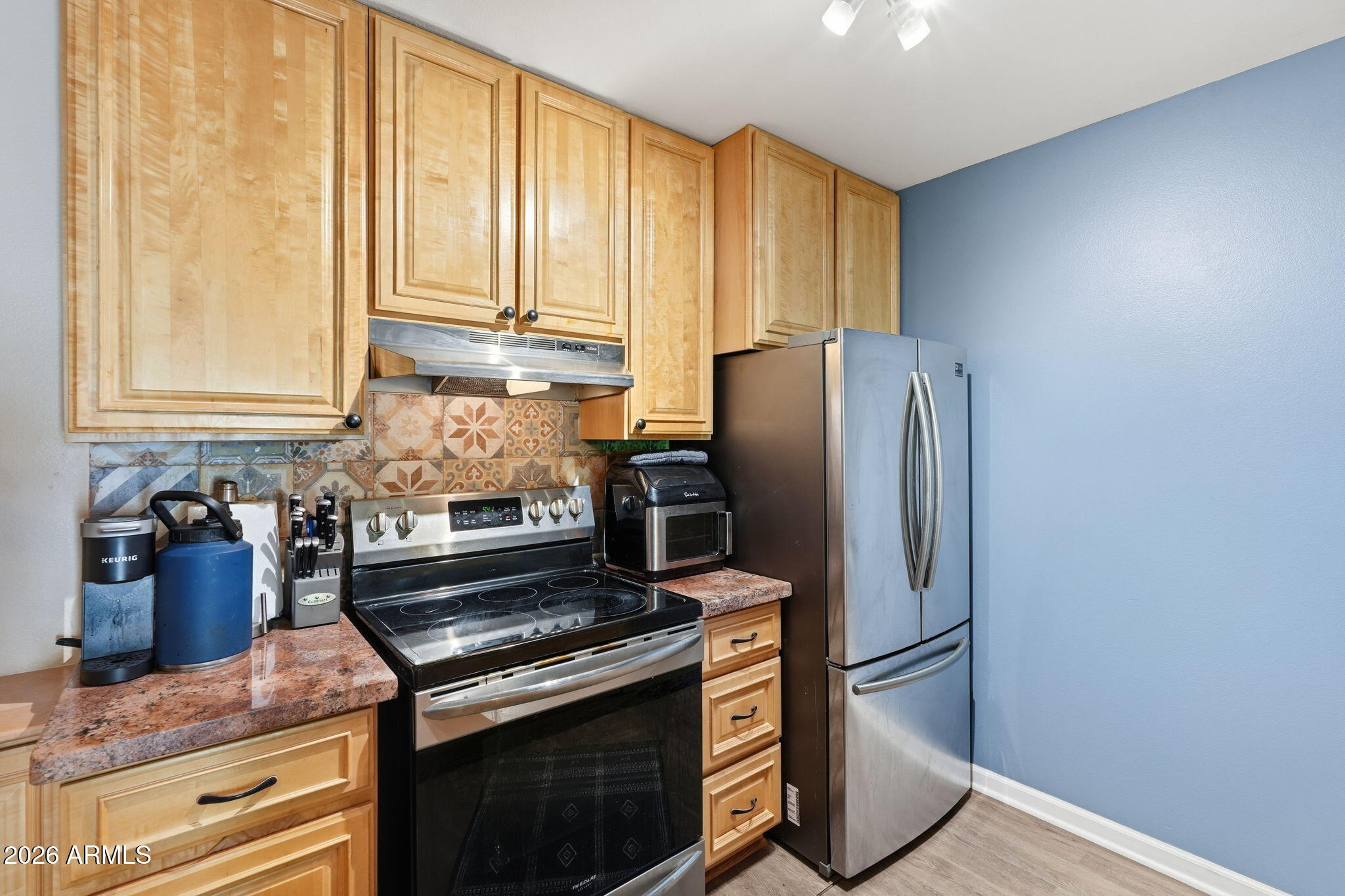 5525 E THOMAS Road R16