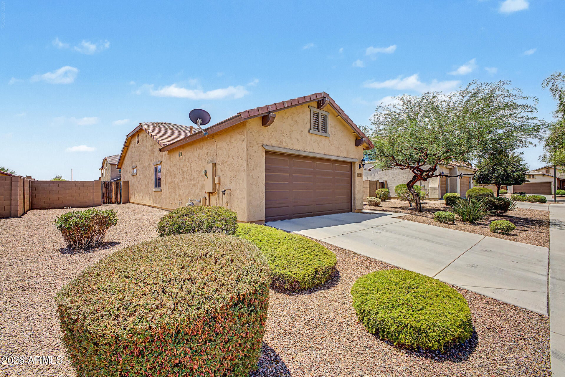 17549 W PINNACLE VISTA Drive